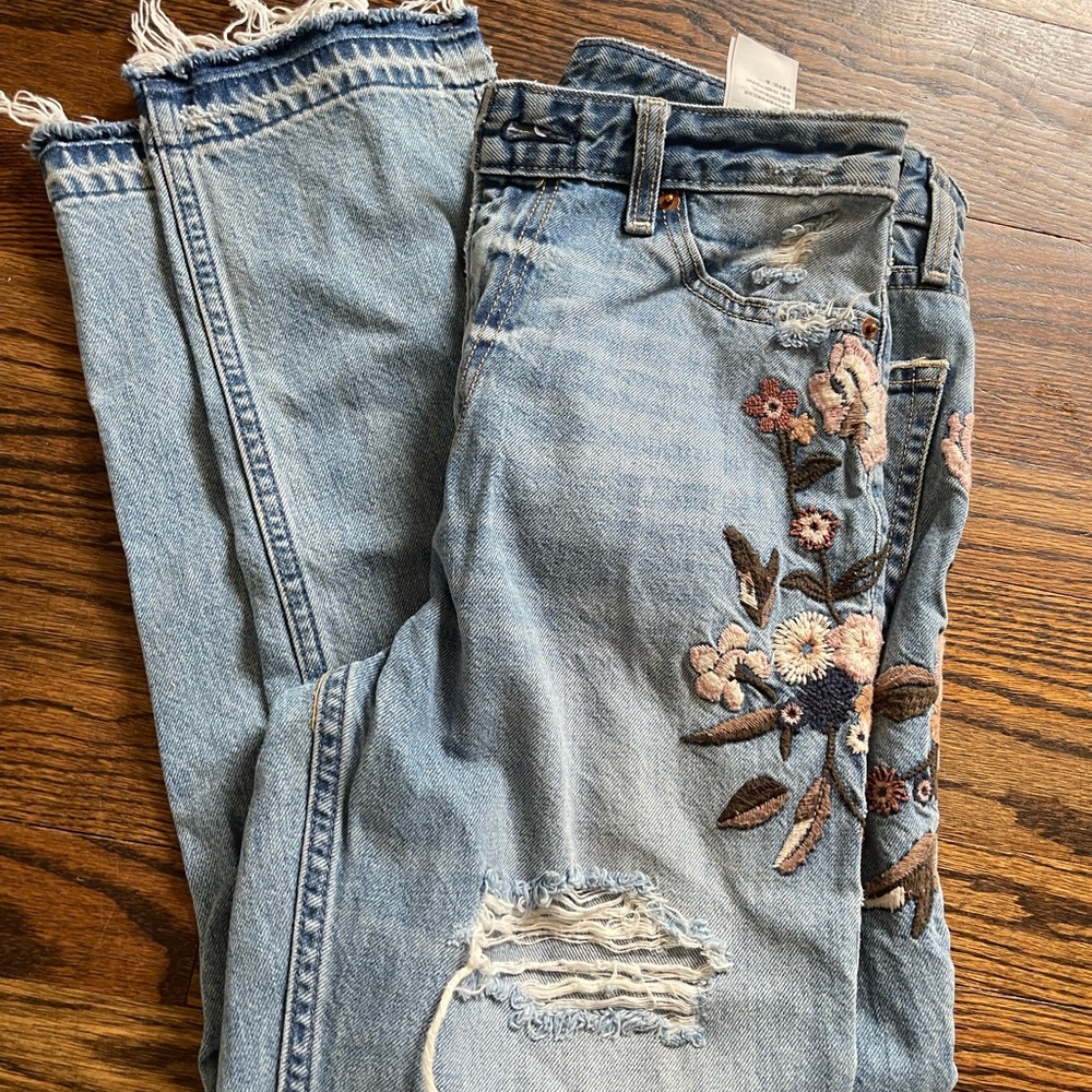 Abercrombie ripped decal jeans